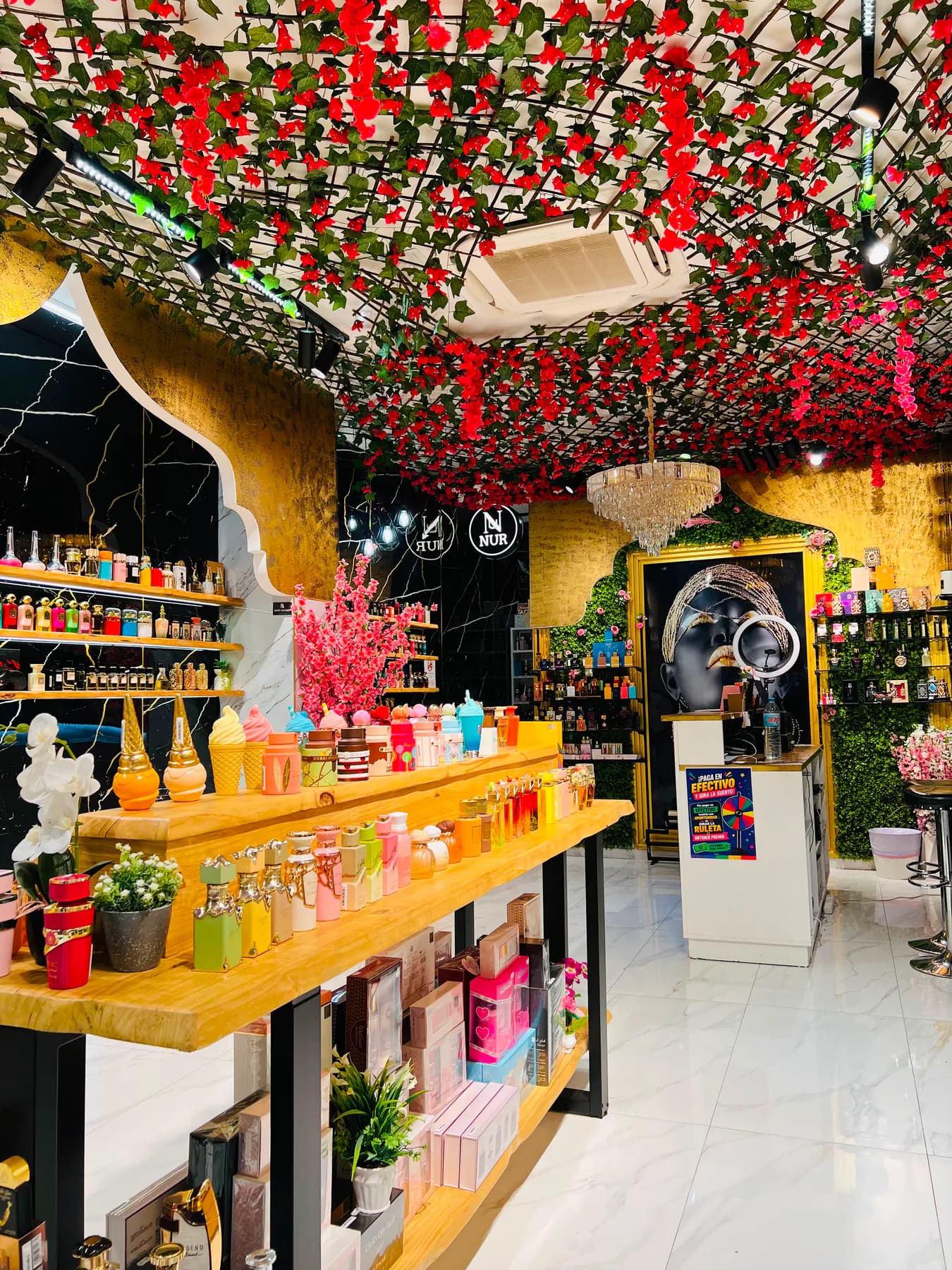 Interior de Nur Aromas Sant Antoni